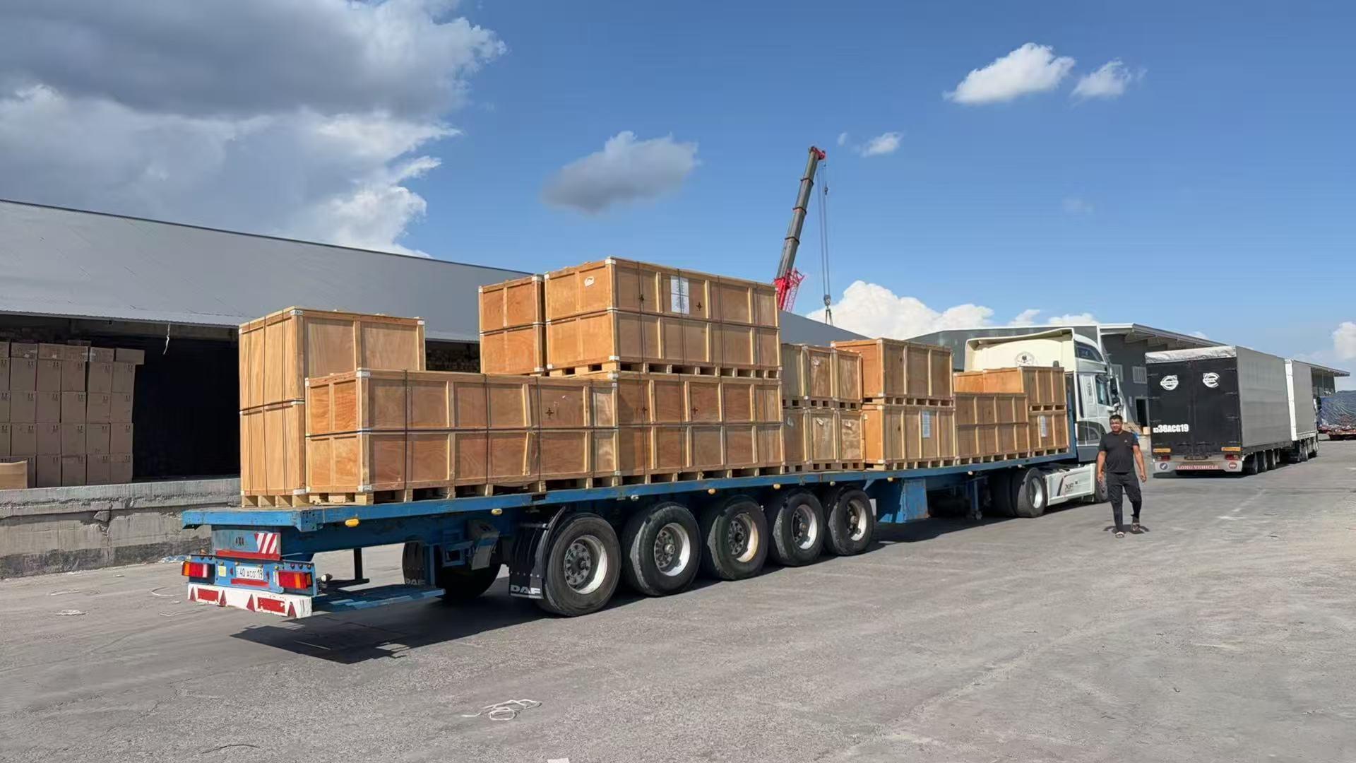 Container loading supervised by Ayvaz China in Ningbo